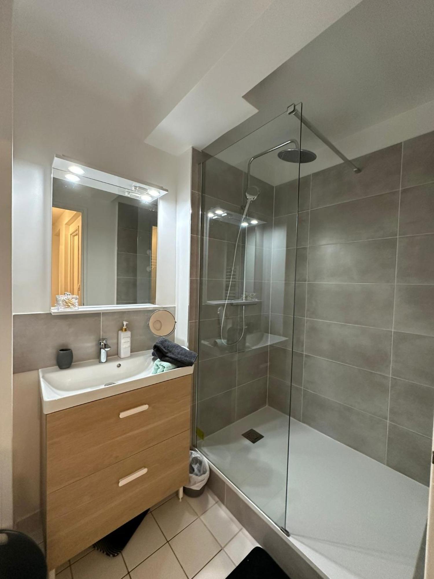 4 Beds Apartment Close Paris Center 旺沃 外观 照片